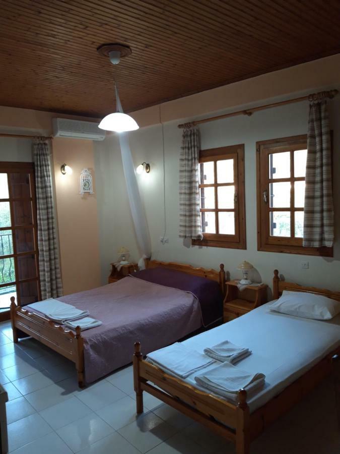 Koutadelias Rooms Каламос Екстер'єр фото