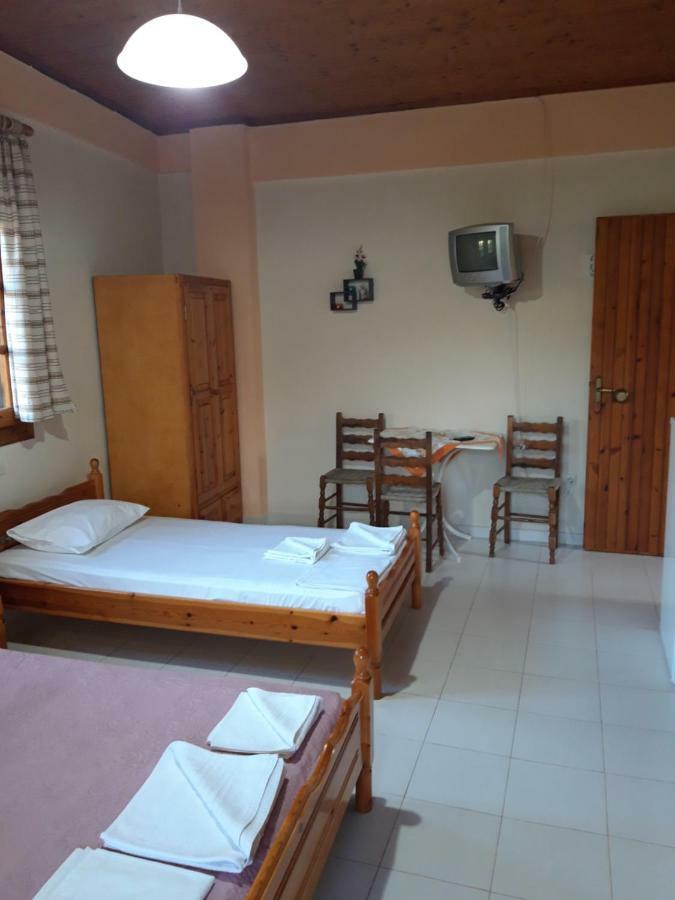 Koutadelias Rooms Каламос Екстер'єр фото